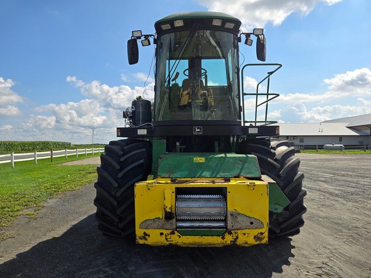 2002-john-deere-6850-image-8