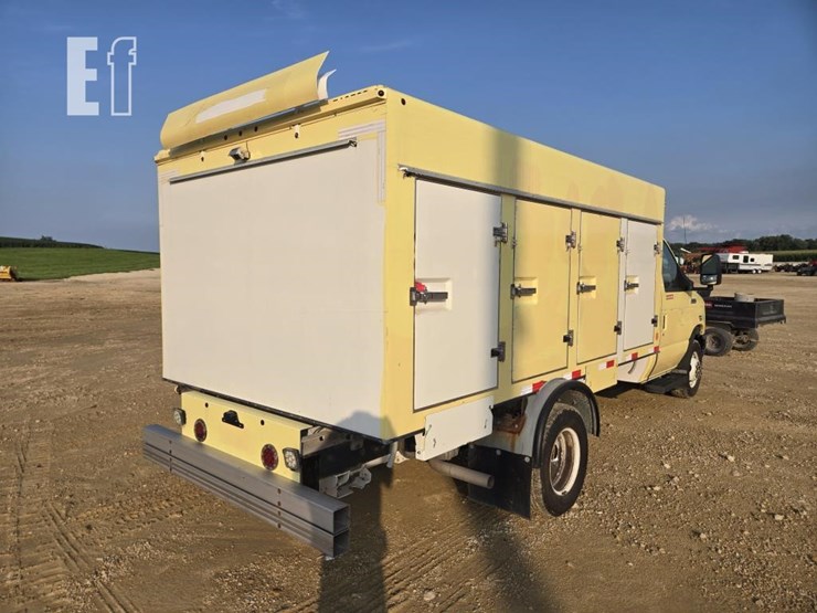 2019-ford-e450-image-9