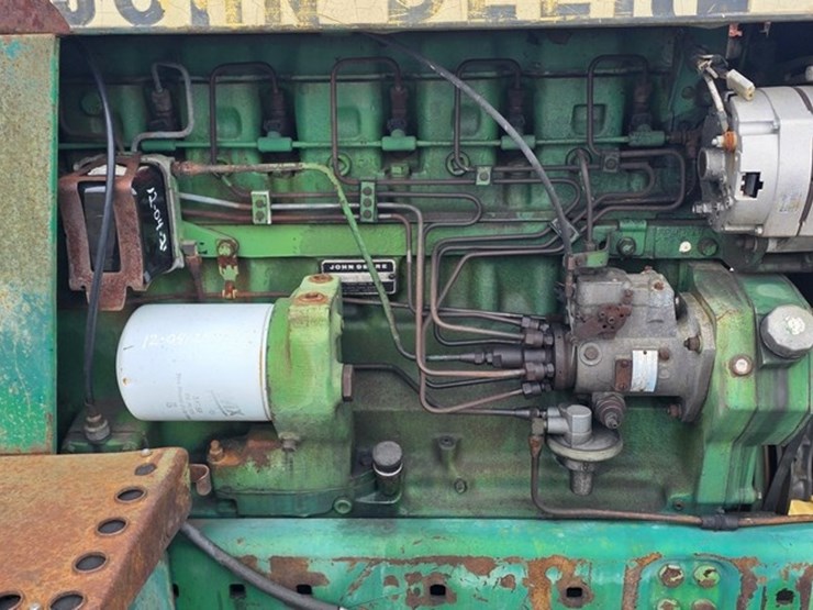 john-deere-4040-image-32