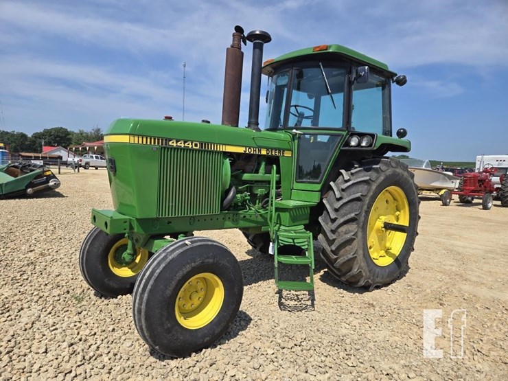 1979-john-deere-4440-image-1