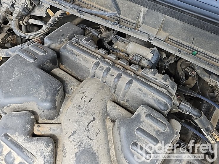 2015-ford-f250-xl-image-18