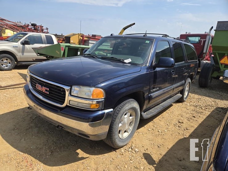 2004-gmc-yukon-xl-image-1