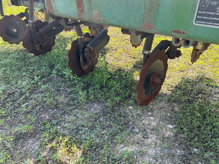 john-deere-7000-image-7