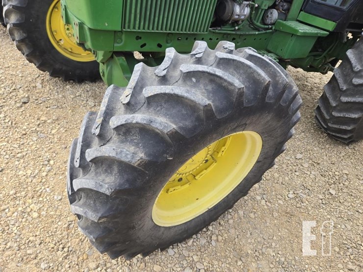 john-deere-4050-image-22