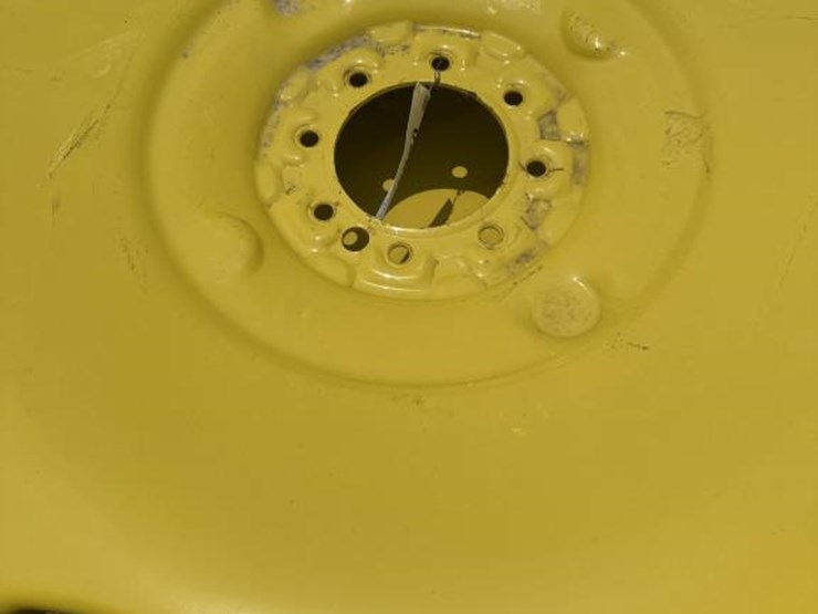john-deere-10-image-5
