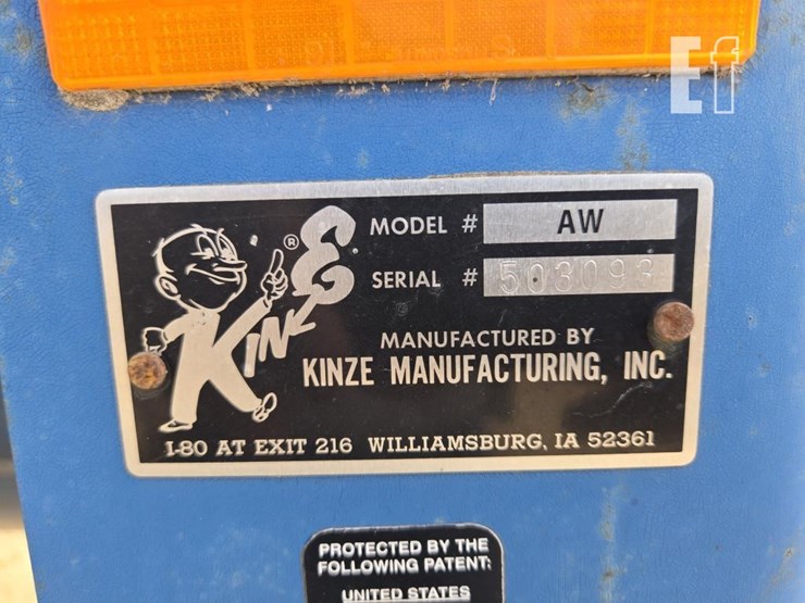 1999-kinze-1040-image-11