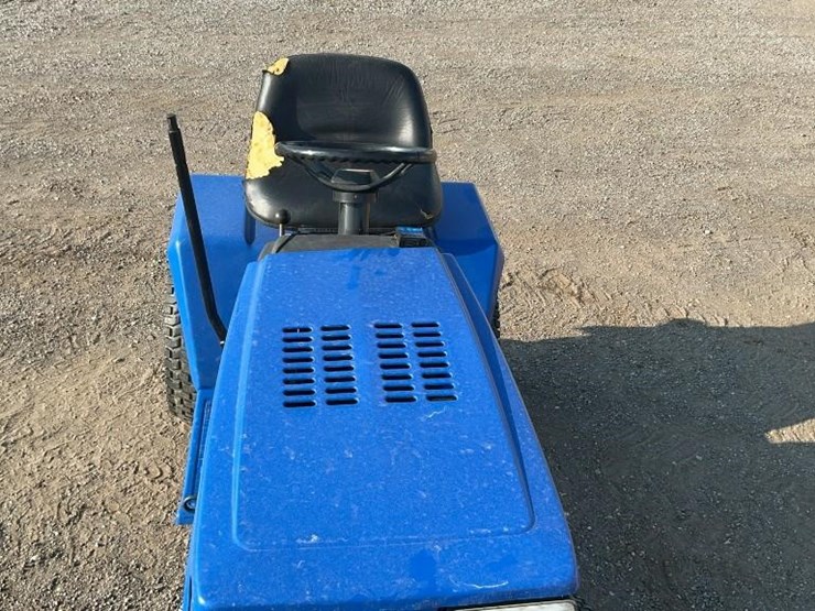 #2401-•-craftsman-garden-tractor*-image-27