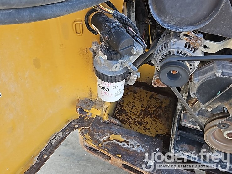 2012-caterpillar-242b3-image-15