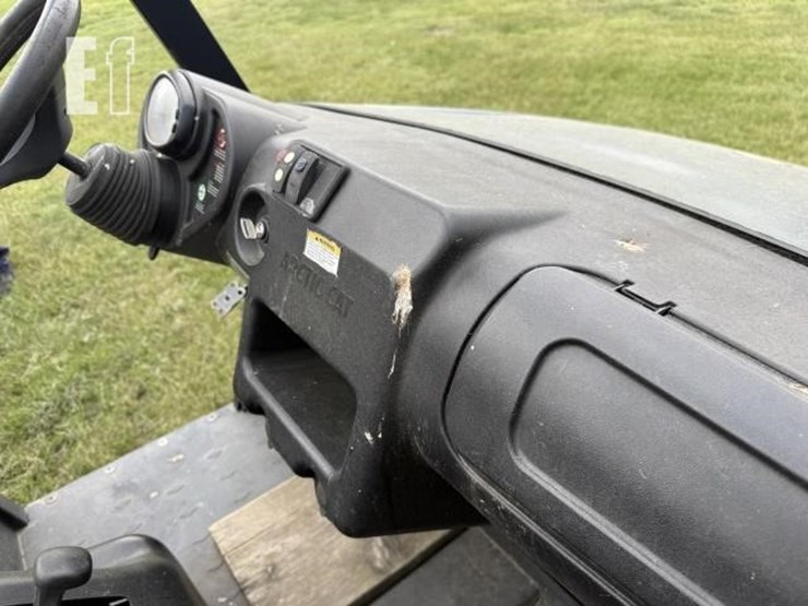 2009-arctic-cat-700-image-11