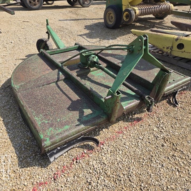 JOHN DEERE 709