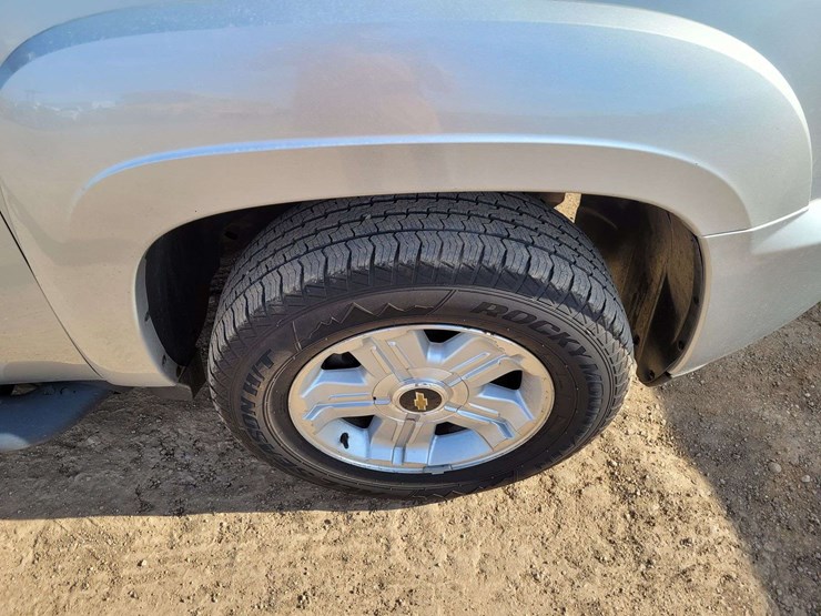 2012-chevrolet-tahoe-lt-image-16