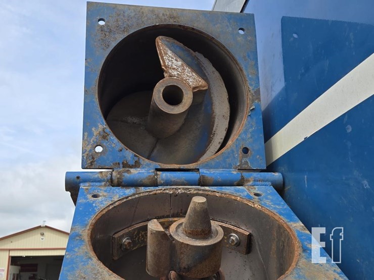 1999-kinze-1040-image-12