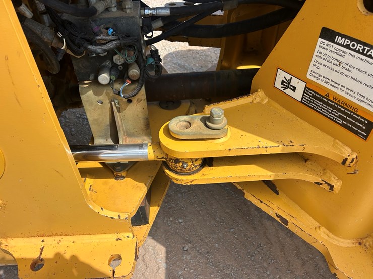 2012-deere-544k-image-7