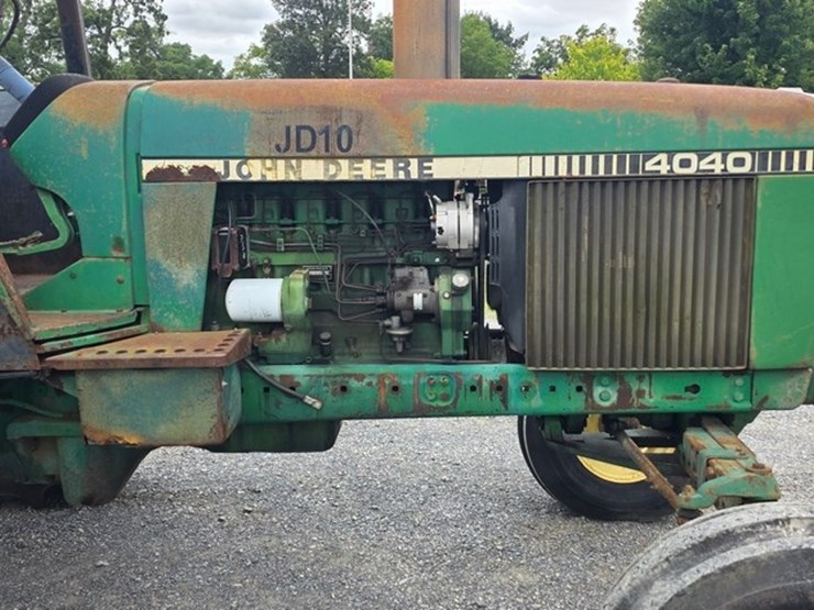 john-deere-4040-image-9