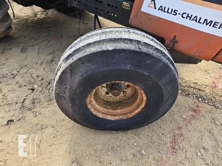 allis-chalmers-7020-image-4