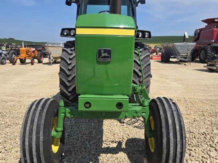 1979-john-deere-4440-image-2