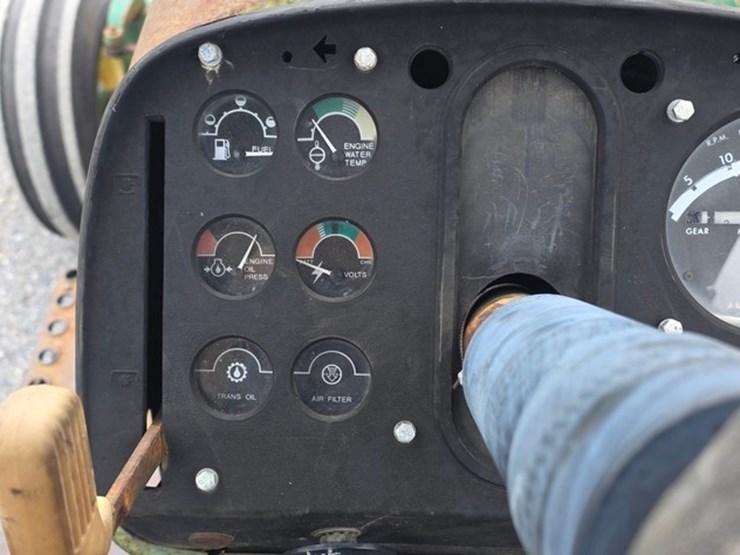 john-deere-4040-image-41