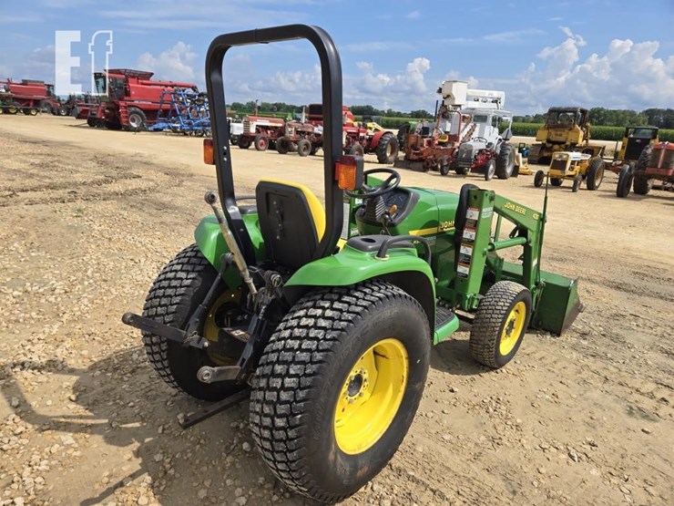 2000-john-deere-4400-image-15