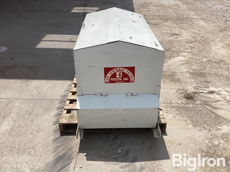 bar-6-cake-feeder-image-8