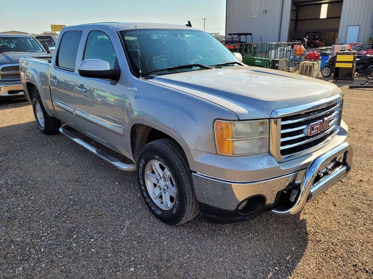 2008-gmc-sierra-1500-image-2