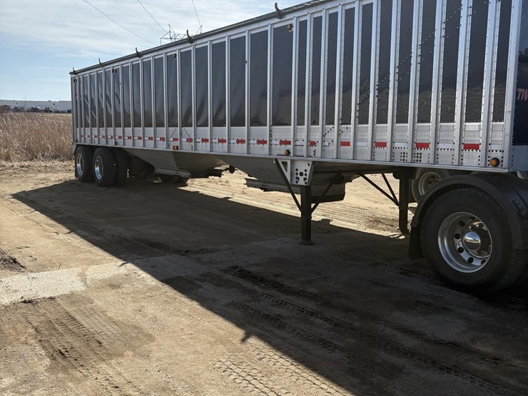 2014-cornhusker-43-ft-image-2