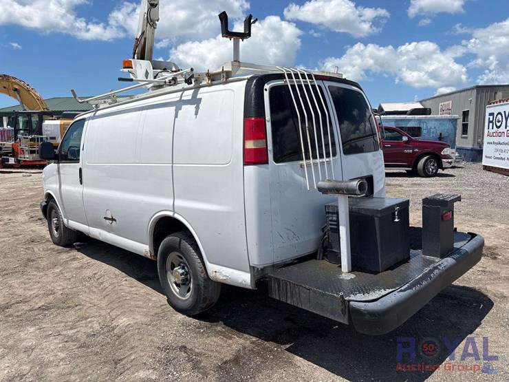 2006-chevrolet-express-3500-image-8