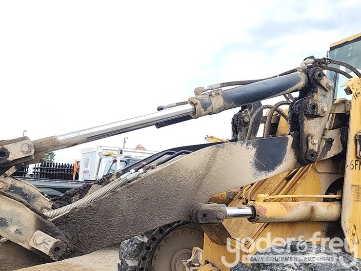 caterpillar-it38f-image-13