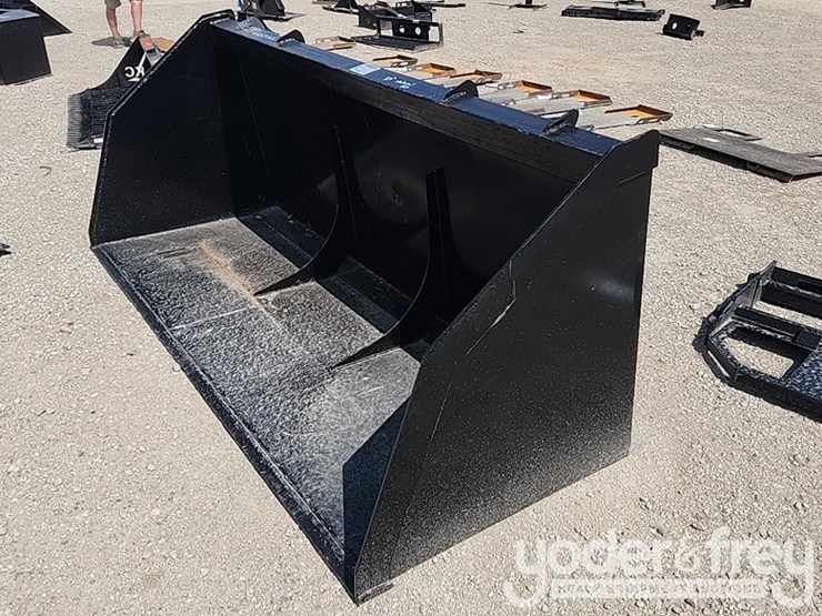 oversized-qt-light-material-bucket-image-1