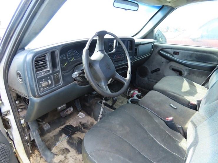 2001-chevrolet-2500-image-9