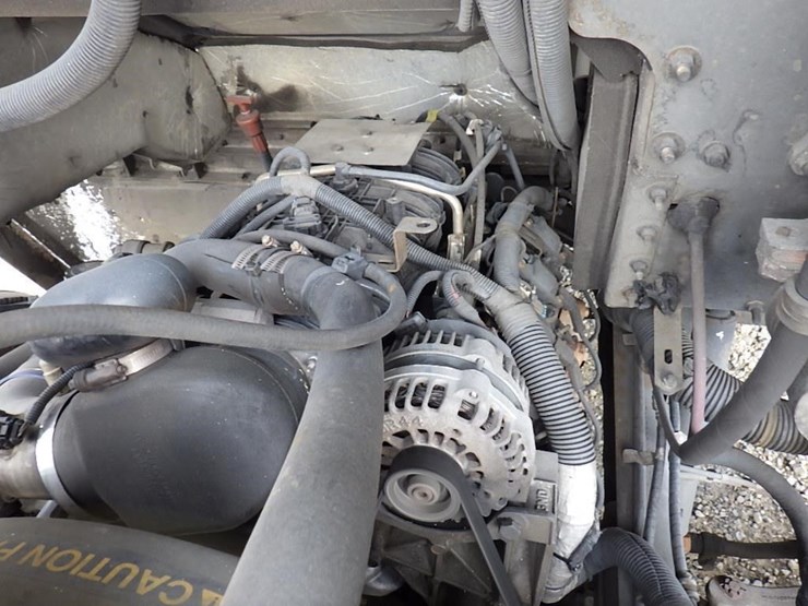 2012-freightliner-mt55-image-26