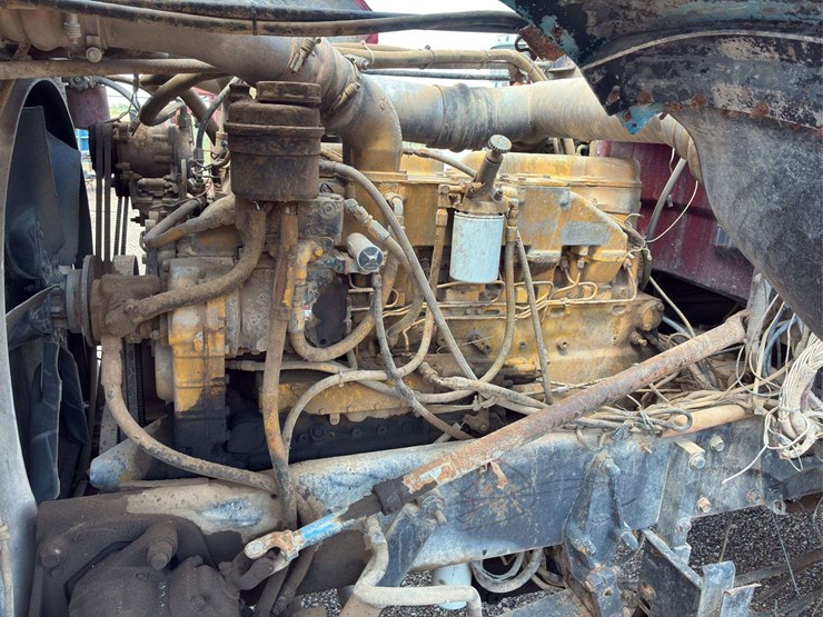 1987-peterbilt-379-image-14
