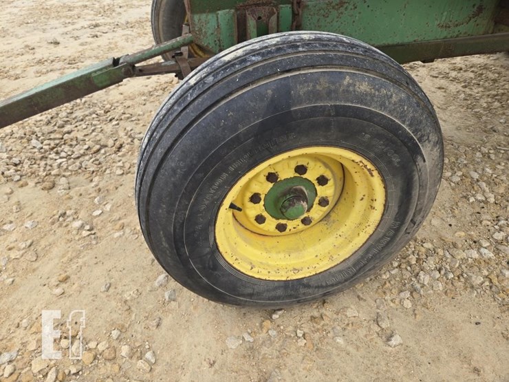 john-deere-1075-image-2