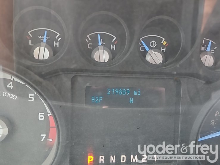 2016-ford-f250-xl-image-31