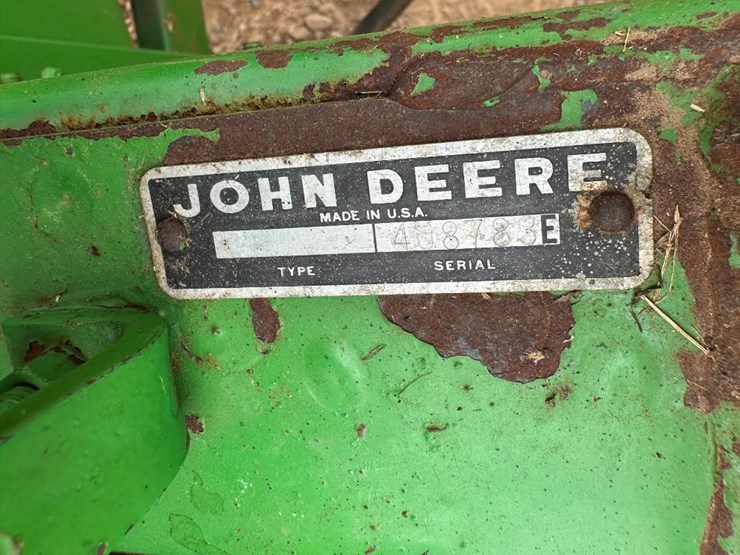 john-deere-336-image-28