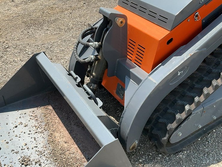 #1008-•-scl850-mini-skid-steer*-image-9