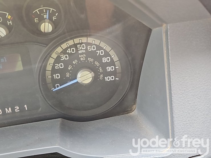 2016-ford-f250-xl-image-29