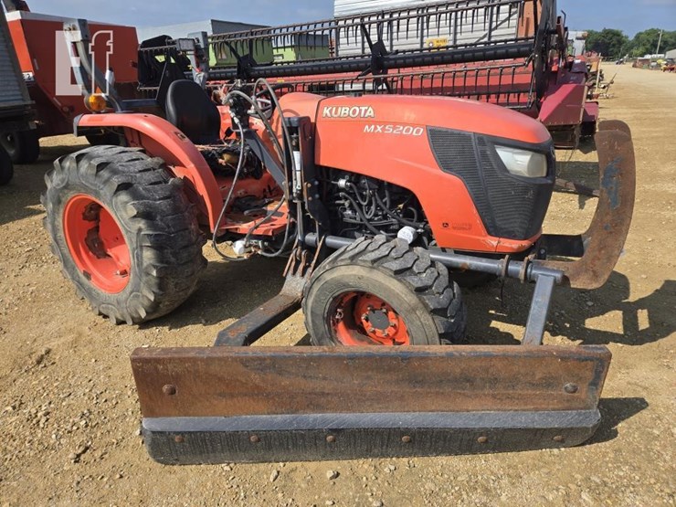 kubota-mx5200-image-16