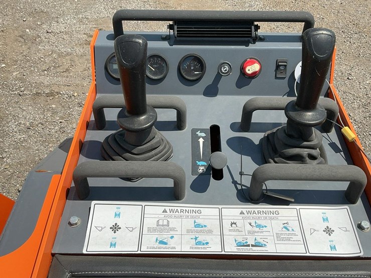 #1008-•-scl850-mini-skid-steer*-image-18