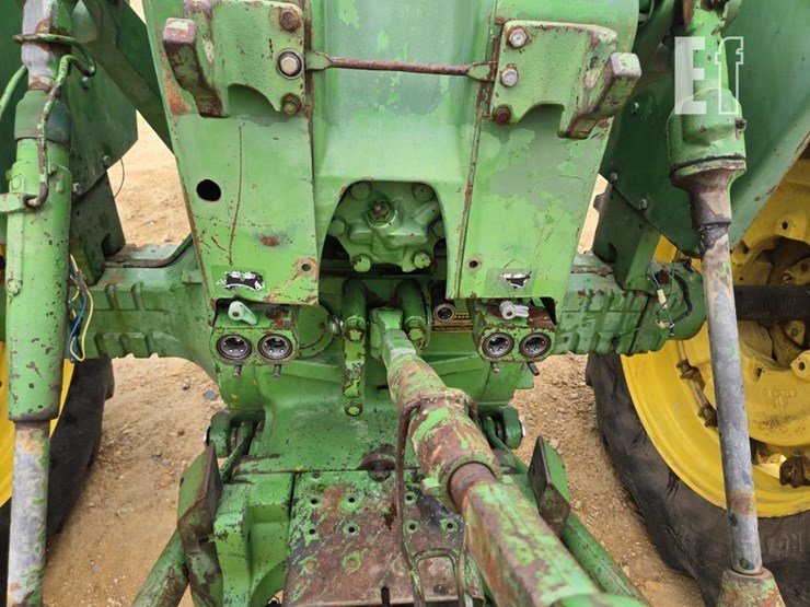 john-deere-4520-image-15