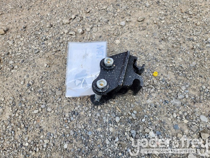 quick-coupler-to-suit-1-ton-mini-excavator-image-2