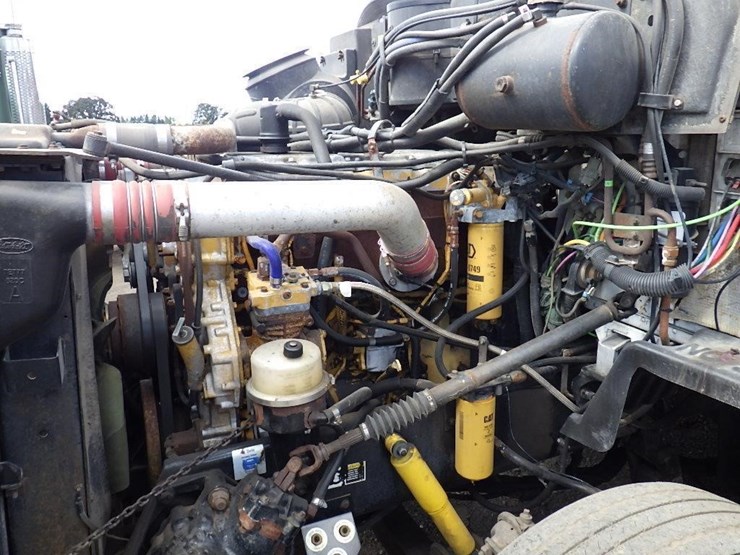2005-peterbilt-387-image-38