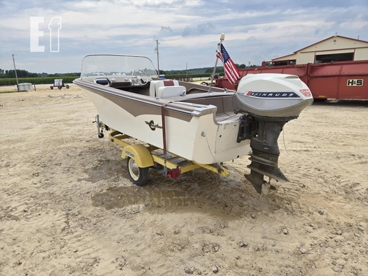 1961-crestliner-sportsman-boat-image-7