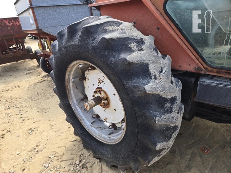 allis-chalmers-7020-image-6