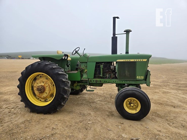 john-deere-4520-image-22