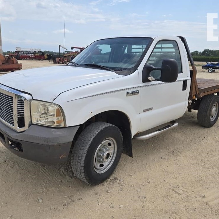 2005 FORD F250 SD
