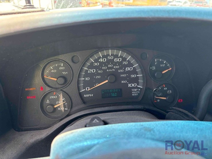 2006-chevrolet-express-3500-image-35