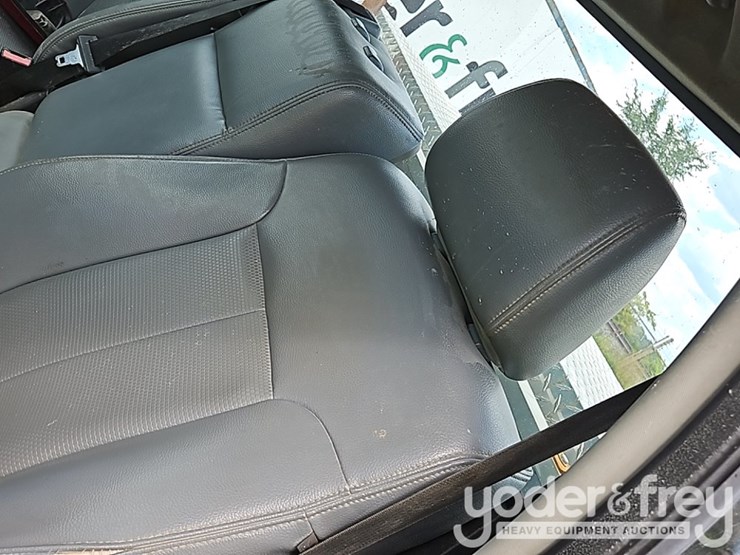 2015-ford-f250-xl-image-21