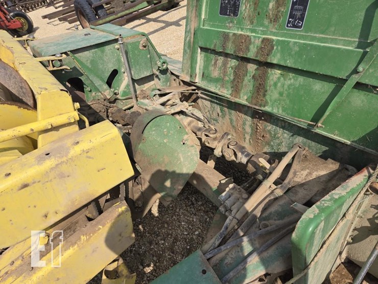 john-deere-3940-image-11