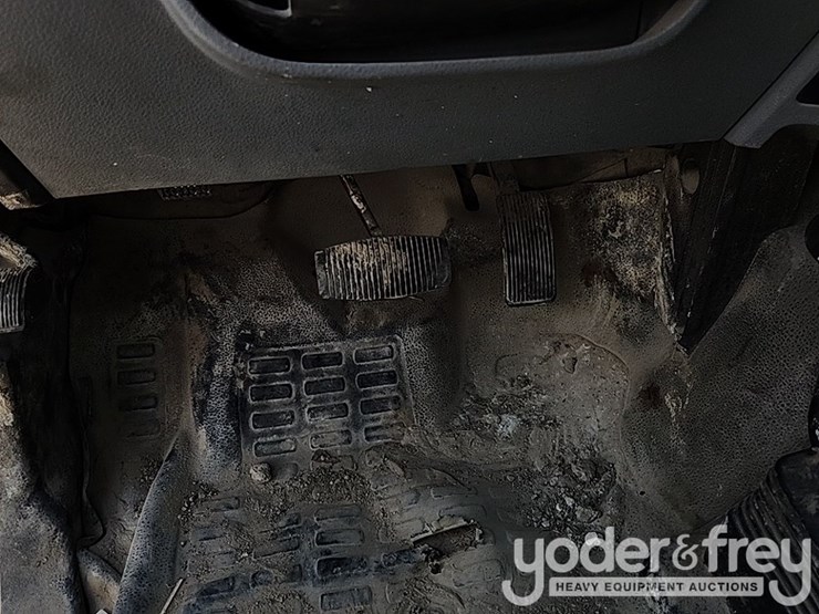 2012-ford-f550-image-34