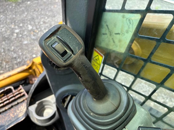 caterpillar-259d-image-28